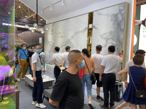 岩值盛筵 | 新岩素家居璀璨亮相深圳家具展